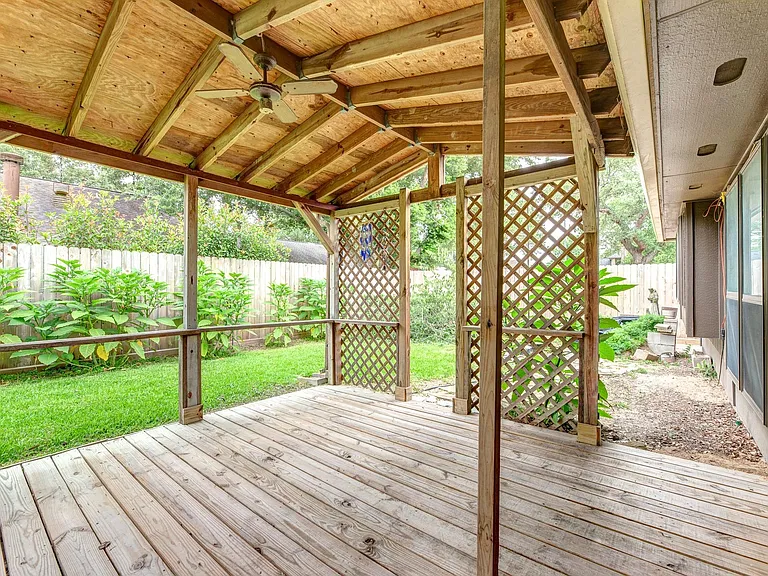 6818 Brockington Dr — Photo 26
