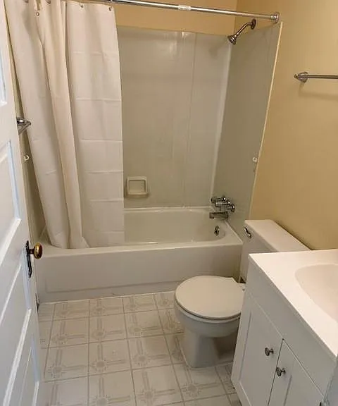 104 W Main St #33 — Photo 6
