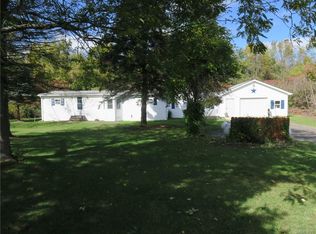 15749 Ridge Rd W, Albion, NY 14411