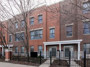 4024 N Clark St, Chicago, IL 60613