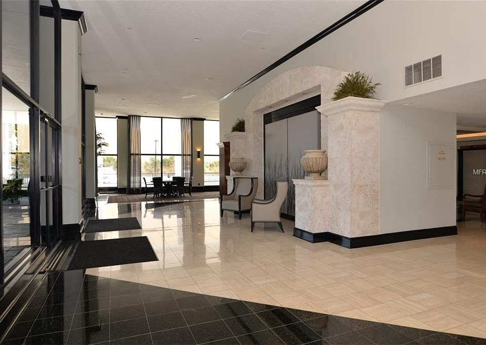 2nd image of 400 E Colonial Dr APT 1104