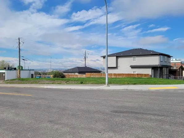 2837 16th Ave SE, Calgary, AB T2A 0M7
