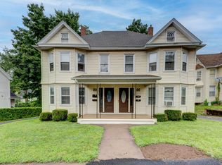 39 Chestnut St, Manchester, CT 06040