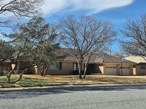 3rd image of 2220 Rice Dr