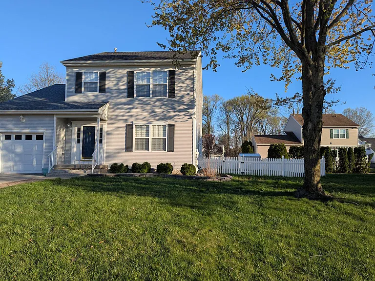 4 Tether Cir — Photo 2