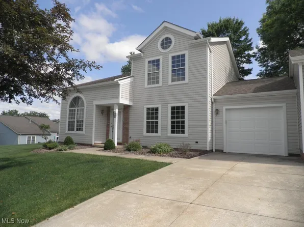 8630 Deerfield Cir, Macedonia, OH 44056