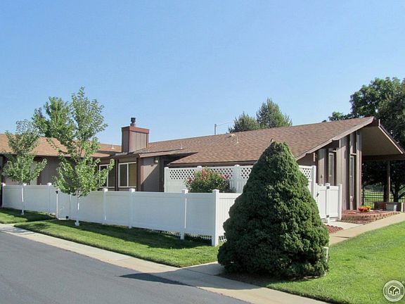 2nd image of 33 Scott Dr S