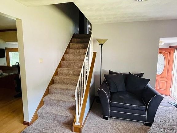 5th image of 6907 Colonial Dr