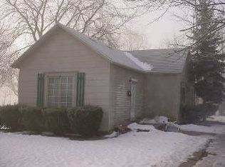 1114 Bristol St, Adrian, MI 49221