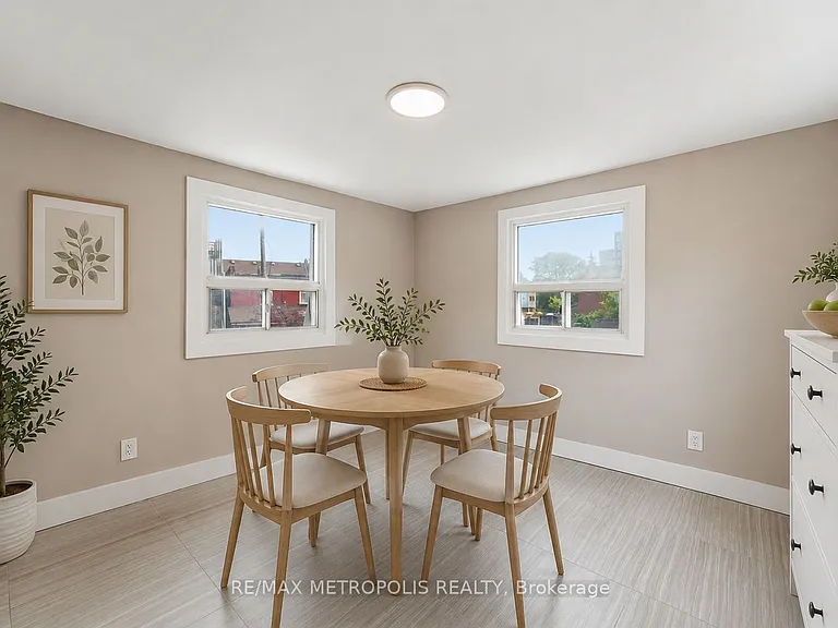 277 Gilmour Ave #UPPER — Photo 5