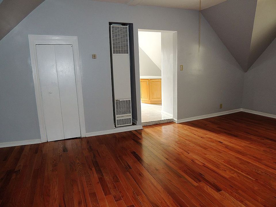 1st image of 2638 N Washtenaw Ave