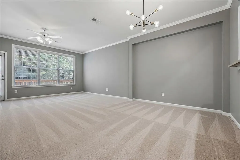 4 bed, 3.5 bath, 2507 sqft, $2,950 — Photo 4