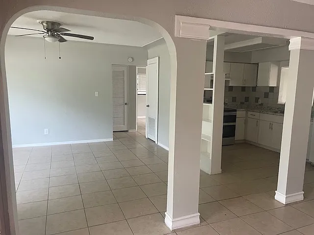 Living room / Bonus area