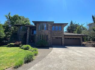 2919 Beacon Hill Dr, West Linn, OR 97068