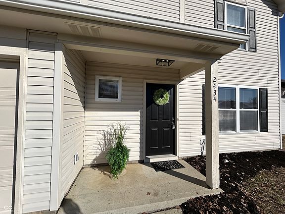 4th image of 2434 Orchard Creek Dr