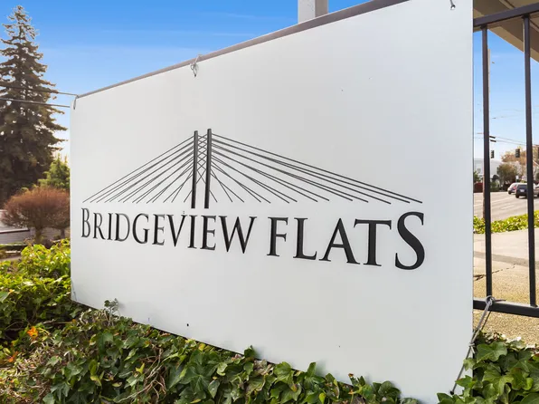 Bridgeview Flats