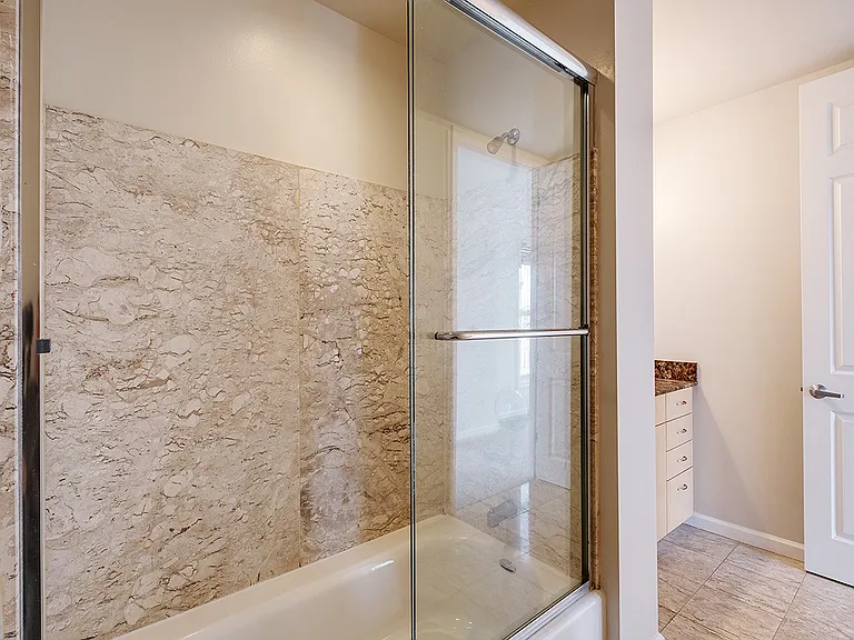 140 S Van Ness Ave #1131 — Photo 20