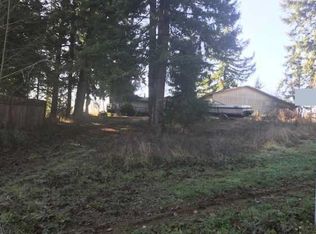 70690 Christmas Tree Ln, Rainier, OR 97048