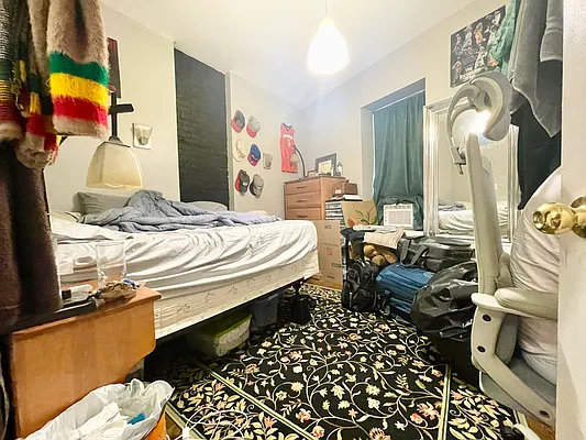 Rented by Bohemia Realty Group | media 19