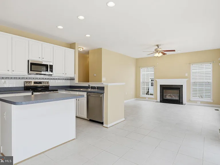 341 Bullskin St — Photo 12