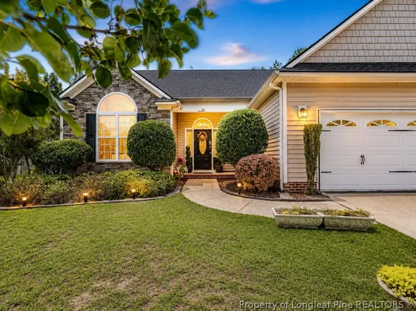 221 Kimbrough Dr, Lillington, NC 27546