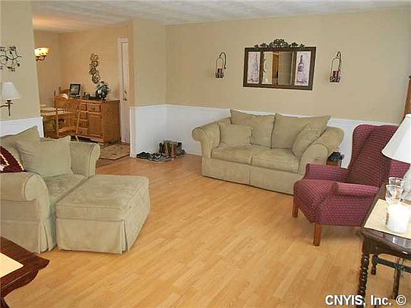4th image of 3678 Buttercup Ln