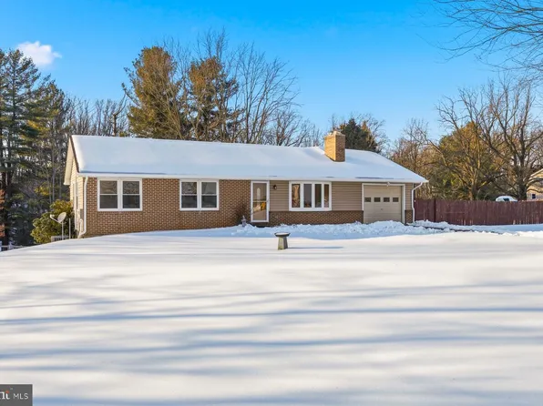 5884 Woodbine Rd, Woodbine, MD 21797