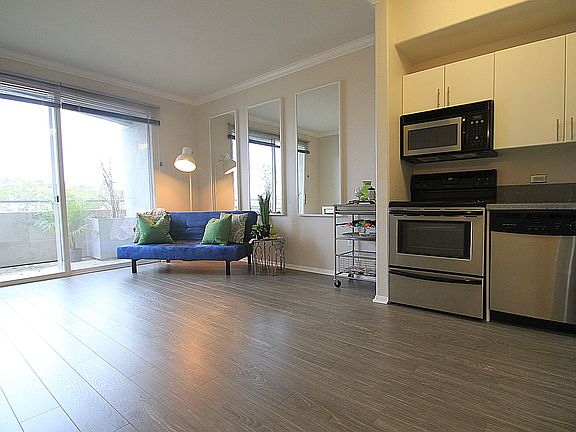5th image of 1643 6th Ave APT 518