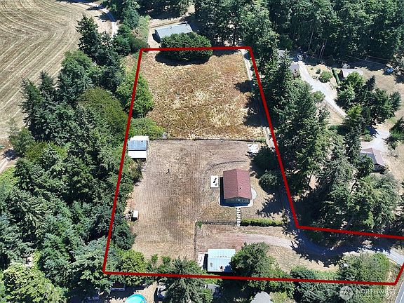 2nd image of 207 Fort Casey Road