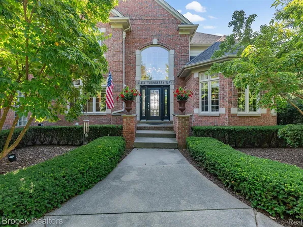 63334 Turnberry Way, Washington, MI 48095