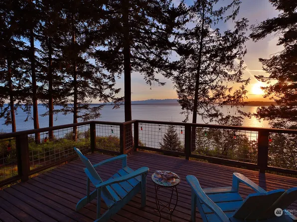 6828 Sills Road, Clinton, WA 98236