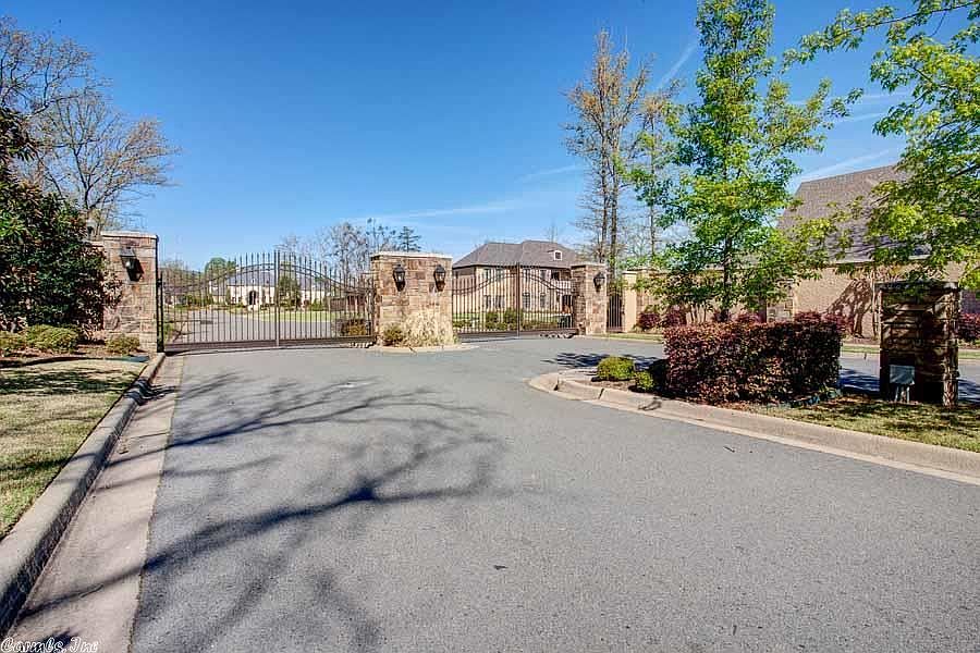 2nd image of 12 Bella Rosa Court