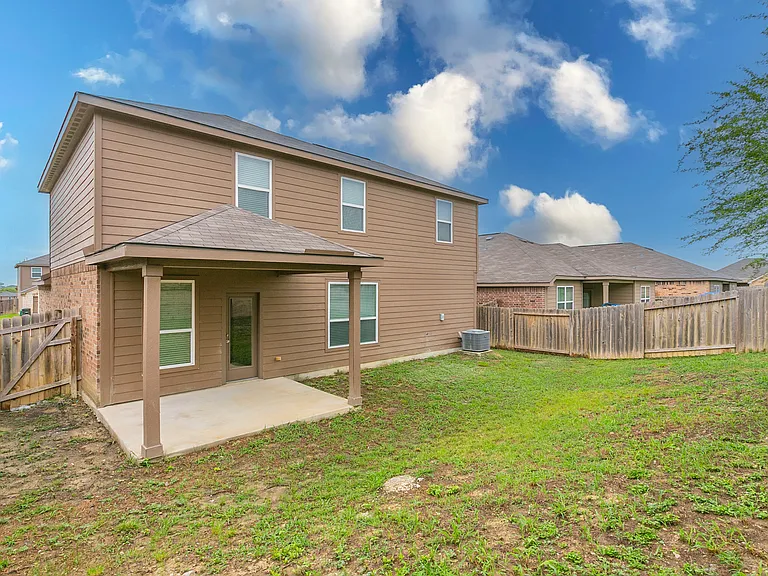 211 Azalea Way — Photo 37