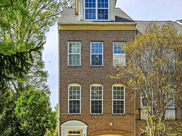 4180 Timber Log Way, Fairfax, VA 22030