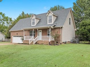 128 Honeysuckle Dr, White House, TN 37188