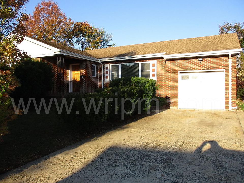 1st image of 7 Gladys Ave