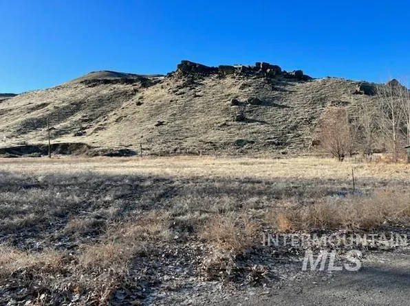 1595 Dustin Dr, Vale, OR 97918