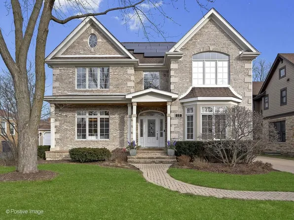 15 Hiawatha Dr, Clarendon Hills, IL 60514