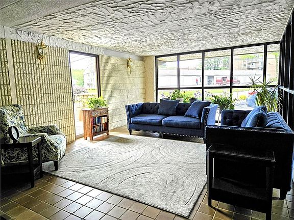 5th image of 175 Hoffman Ave APT 106