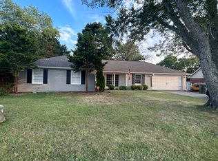 1098 Leeward Dr SE, Huntsville, AL 35803