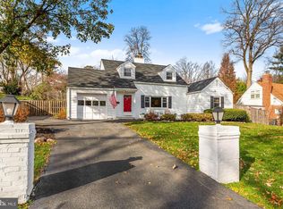 3910 Rose Ln, Annandale, VA 22003