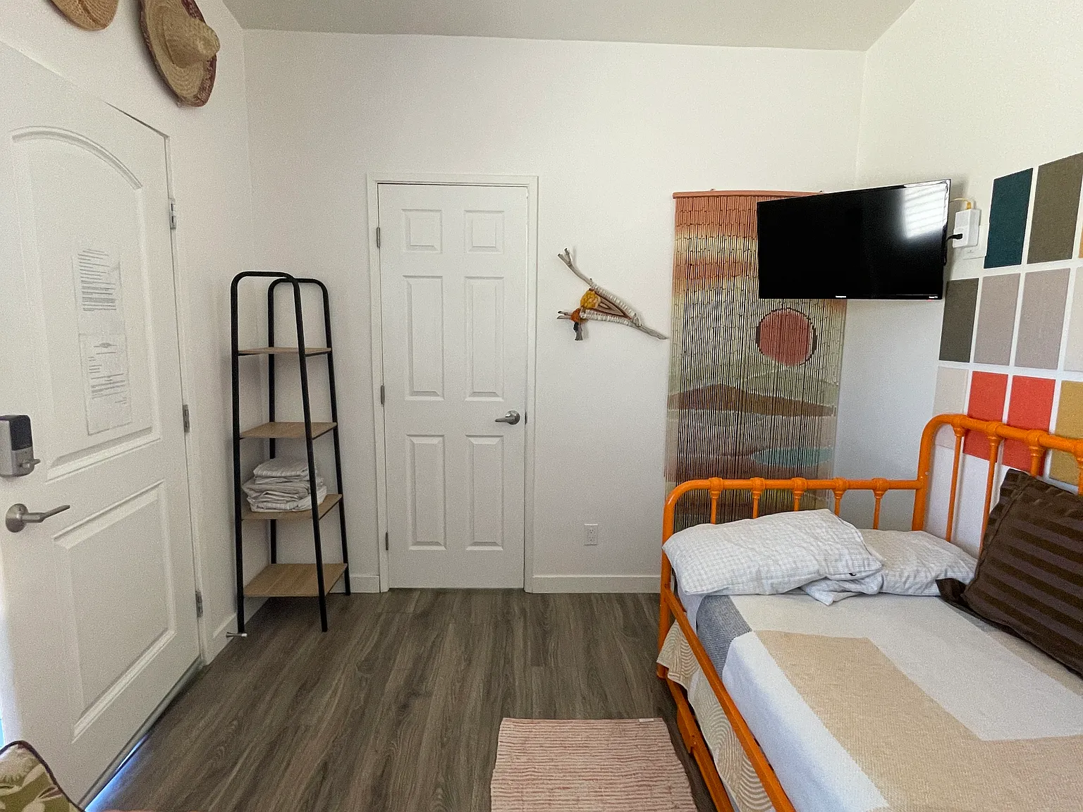 Studio, 205 sqft, $1,100 — Photo 3