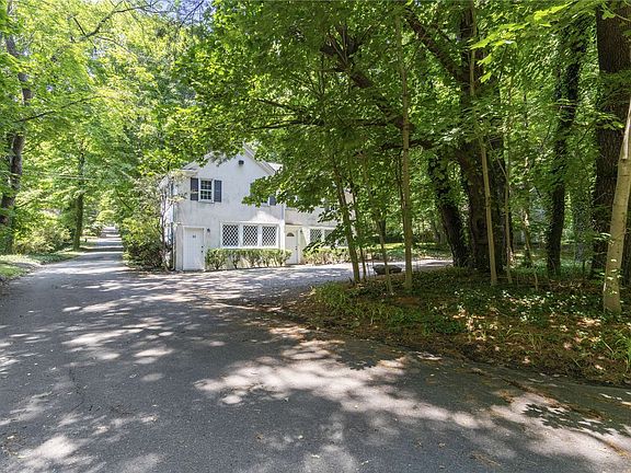 3rd image of 53 Clock Tower Ln