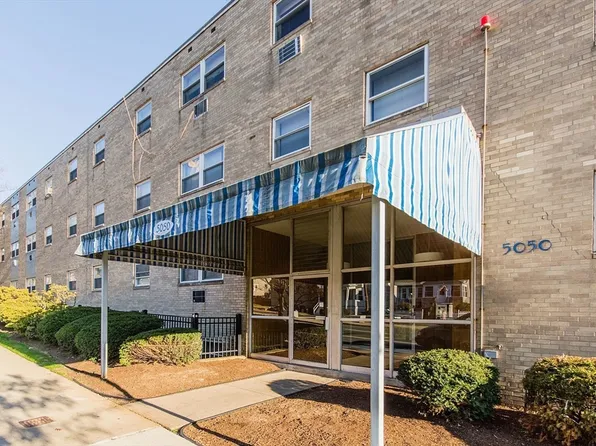 5050 Washington St APT 2, West Roxbury, MA 02132