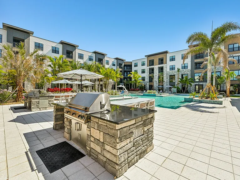 The Concord Luxury Apartments — Photo 18