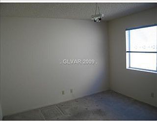 5th image of 321 Clifton Heights Dr
