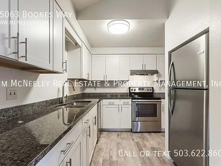 15063 Boones Way — Photo 7