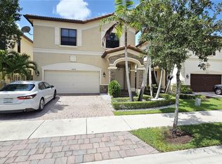 10032 NW 87th Ter, Doral, FL 33178