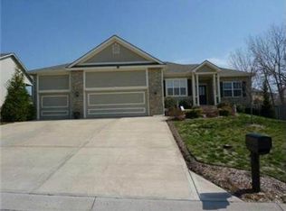 3808 NW Chapman Dr, Blue Springs, MO 64015