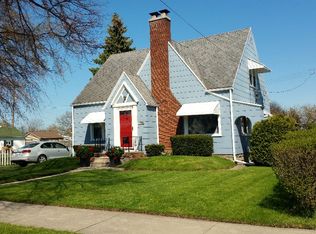 509 Pine St, Essexville, MI